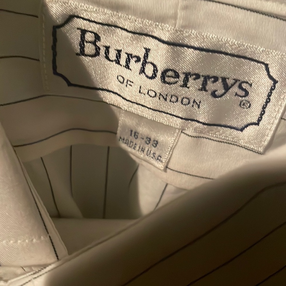 White bottom up Burberry